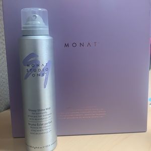 Monat Glossy shine mist